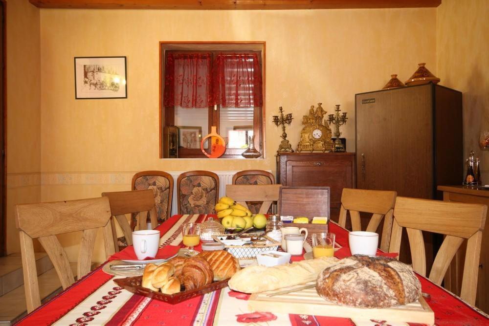 Bed and Breakfast Chez Marie-Anne Sacquenay Esterno foto