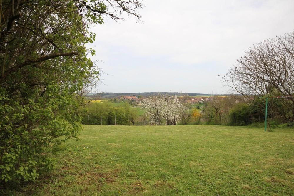Bed and Breakfast Chez Marie-Anne Sacquenay Esterno foto